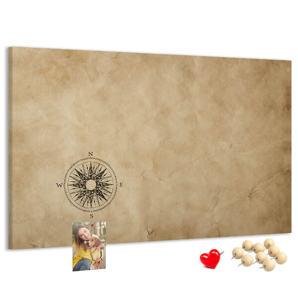 Korktafel mit Motiv einer antiken Karte und Kompass