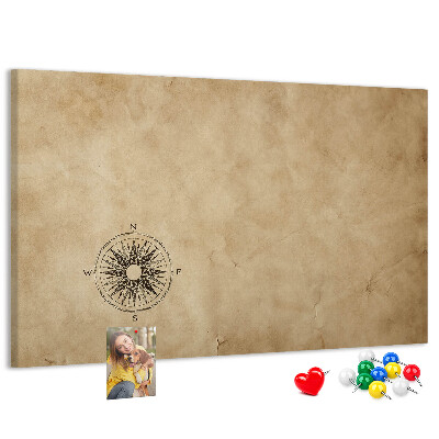 Korktafel mit Motiv einer antiken Karte und Kompass