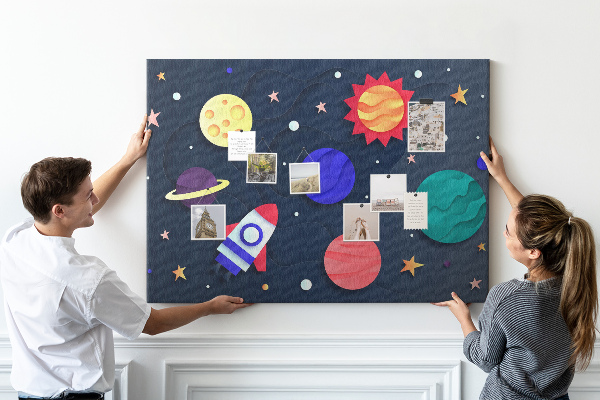 Bild mit Korkrückwand eine Weltraumreise durch farbenprächtige Planeten