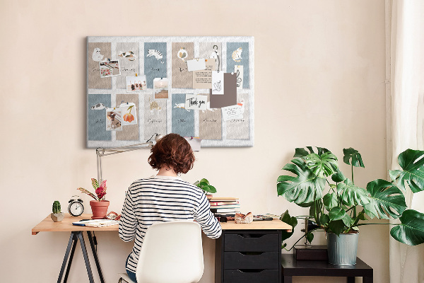 Kalender mit niedlichen Haustierillustrationen mit Korkrückwand