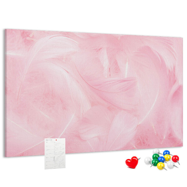 Bild mit Korkrückwand zarte rosa Federn im Hintergrund