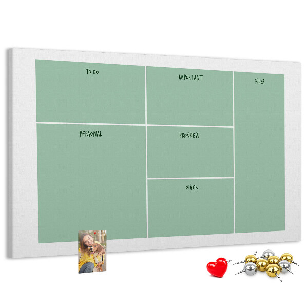 Kork-Pinnwand zur Organisation von Aufgaben in Tabellenform
