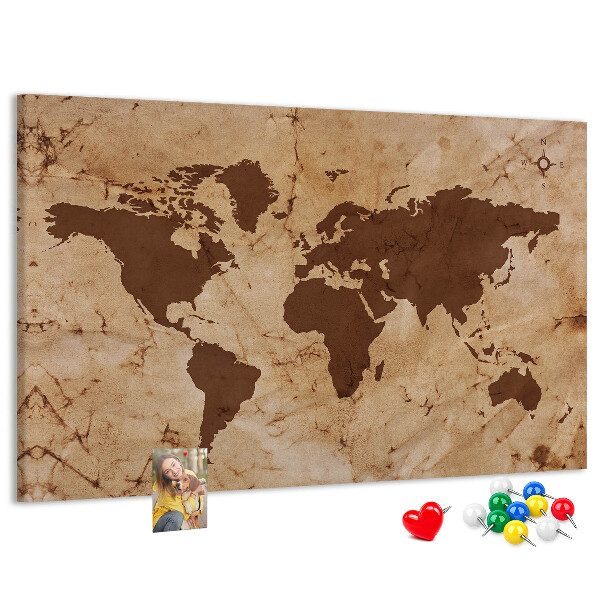 Weltkarte mit Korkrückwand antike Darstellung auf braunem Hintergrund