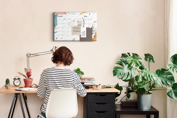Korkbild farbenfroher Kalender mit abstrakten Mustern