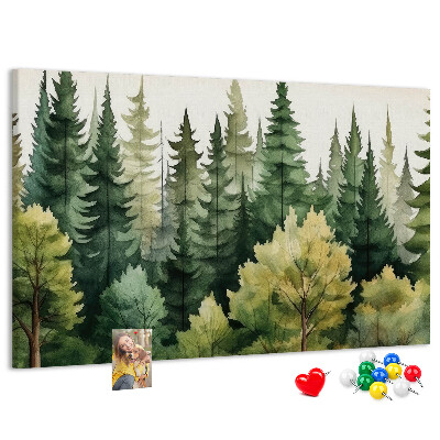 Kork-Pinnwand mit Waldlandschaft und grünen Bäumen
