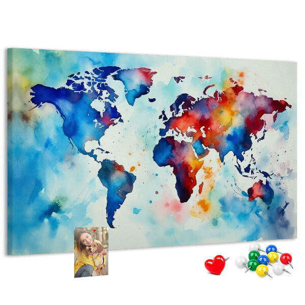 Pinnwand aus Kork mit buntem Aquarell-Weltkartenmotiv