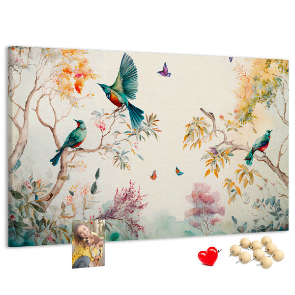 Korkbild farbenfrohe Vögel in einer Frühlingslandschaft