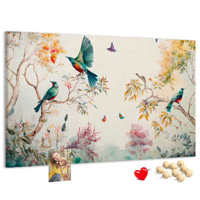 Korkbild farbenfrohe Vögel in einer Frühlingslandschaft