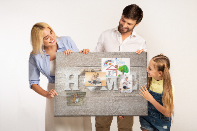 Kork-Pinnwand mit stilvollem HOME-Schriftzug und Herz