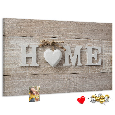 Kork-Pinnwand mit stilvollem HOME-Schriftzug und Herz