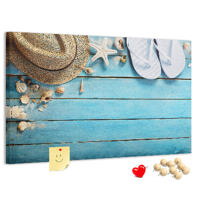 Korkbild sommerliche Strandaccessoires bei Sonnenschein