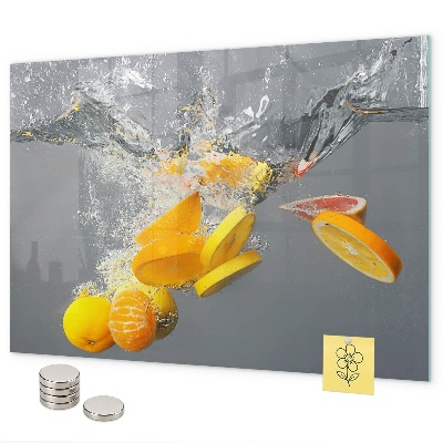 Magnetwand Zitrusfrüchte in Wasser