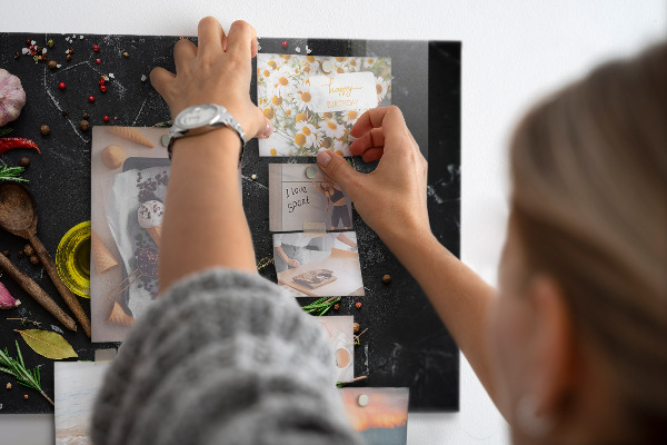 Magnettafel Gewürze auf der Theke