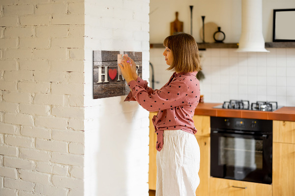 Magnetwand Die Inschrift „Haus“