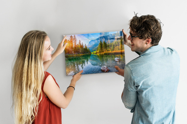 Magnetwand Fluss- und Berglandschaft