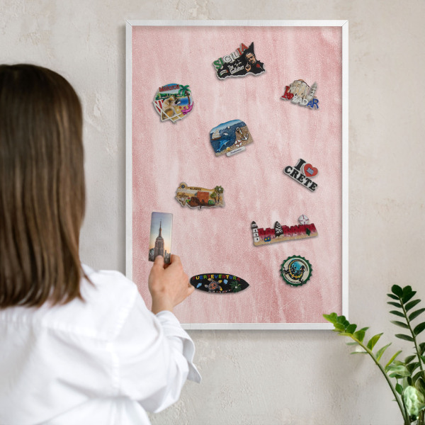 Wand-Magnettafel für Reisesouvenirs mit weißem Rahmen Rosa Textur