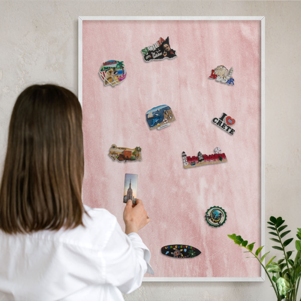 Wand-Magnettafel für Reisesouvenirs mit weißem Rahmen Rosa Textur