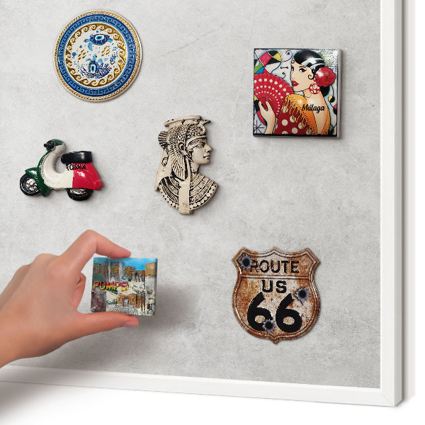 Magnettafel aus Metall für Souvenirs in weißem Rahmen Graue Eleganz