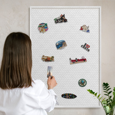 Wand-Magnettafel für Reisesouvenirs mit weißem Rahmen Weißes Fischgrätmuster