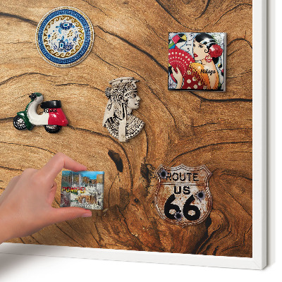 Wand-Magnettafel für Reisesouvenirs mit weißem Rahmen Holzmaserung