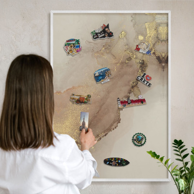 Wand-Magnettafel für Reisesouvenirs mit weißem Rahmen Eleganter Glanz