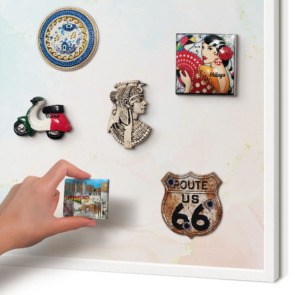Magnettafel aus Metall für Souvenirs in weißem Rahmen Pastell-Eleganz
