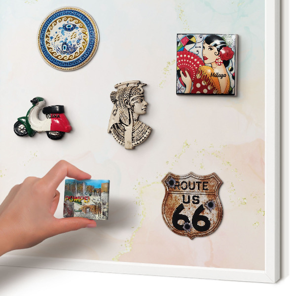 Magnettafel aus Metall für Souvenirs in weißem Rahmen Pastell-Eleganz