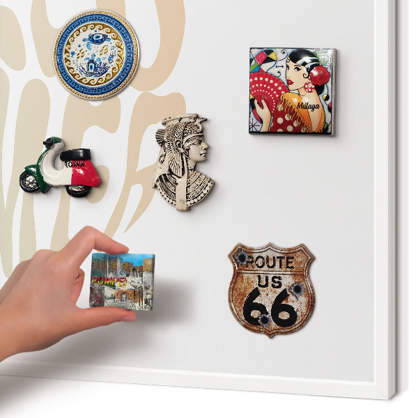 Magnettafel aus Metall für Souvenirs in weißem Rahmen Hallo Sommer!