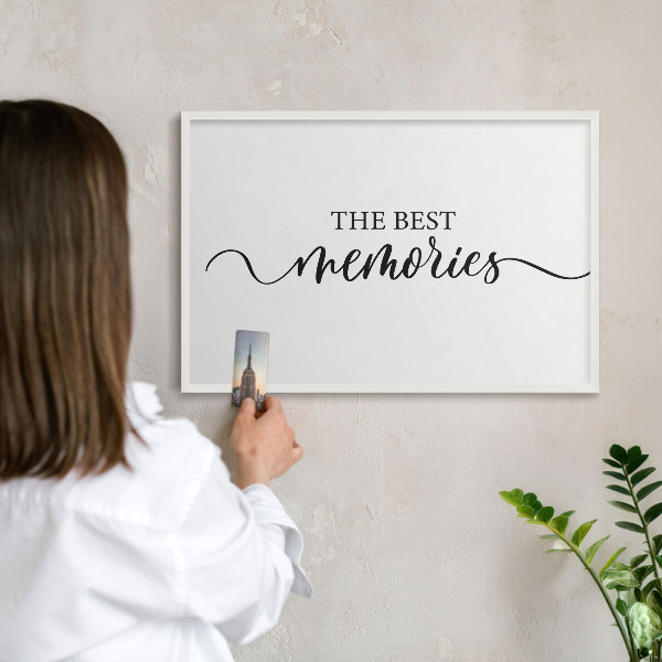 Wand-Magnettafel für Reisesouvenirs mit weißem Rahmen Inspirierende Erinnerungen