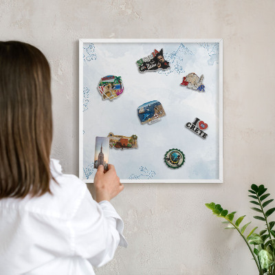 Magnettafel aus Metall für Souvenirs in weißem Rahmen Floristische Eleganz
