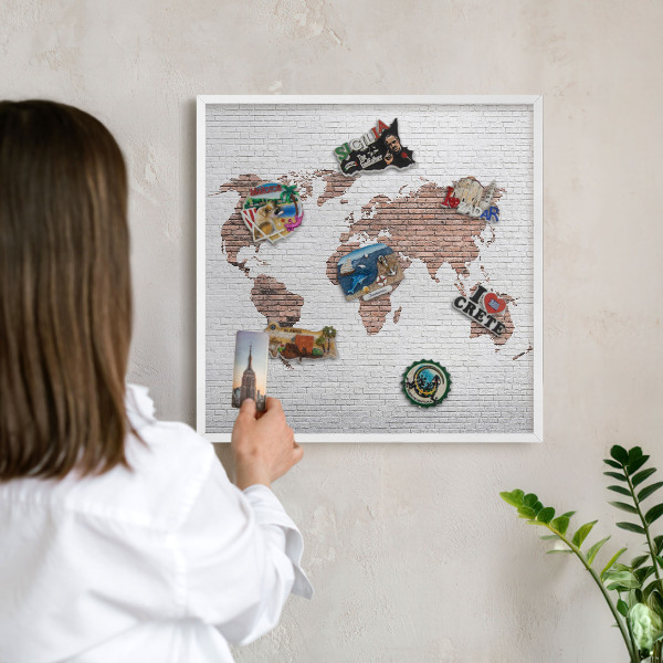 Wand-Magnettafel für Reisesouvenirs mit weißem Rahmen Brick-Karte