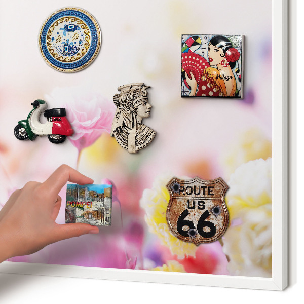 Wand-Magnettafel für Reisesouvenirs mit weißem Rahmen Pastellblumen
