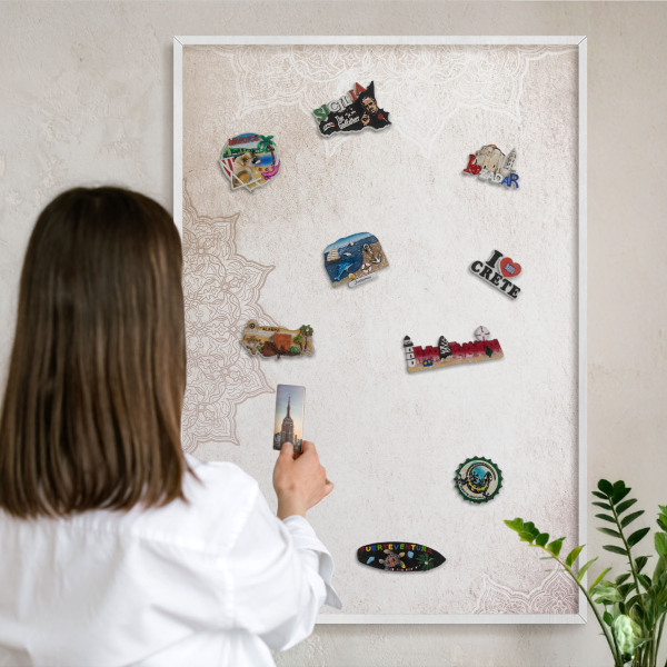 Wand-Magnettafel für Reisesouvenirs mit weißem Rahmen Ethnische Muster
