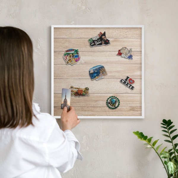 Wand-Magnettafel für Reisesouvenirs mit weißem Rahmen Holzbretter