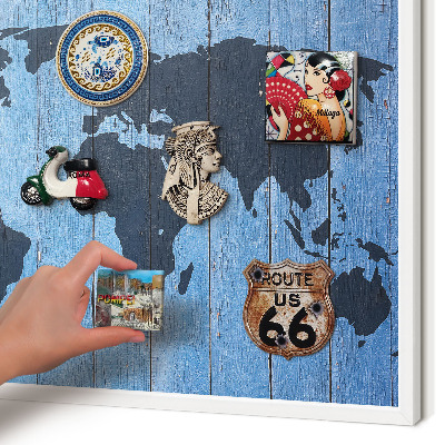 Magnettafel aus Metall für Souvenirs in weißem Rahmen Weltkarte
