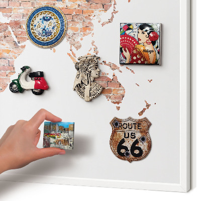 Wand-Magnettafel für Reisesouvenirs mit weißem Rahmen Brick-Karte
