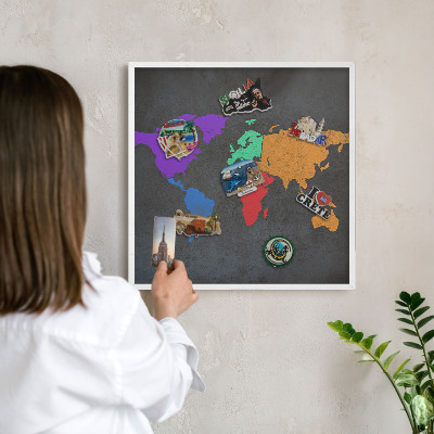 Wand-Magnettafel für Reisesouvenirs mit weißem Rahmen Farbkarte