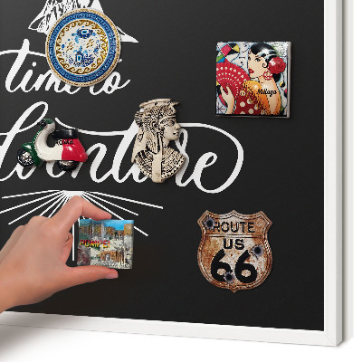 Wand-Magnettafel für Reisesouvenirs mit weißem Rahmen Abenteuerzeit