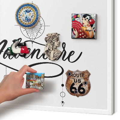 Magnettafel aus Metall für Souvenirs in weißem Rahmen Typografisches Abenteuer