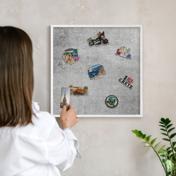 Wand-Magnettafel für Reisesouvenirs mit weißem Rahmen Betonmuster