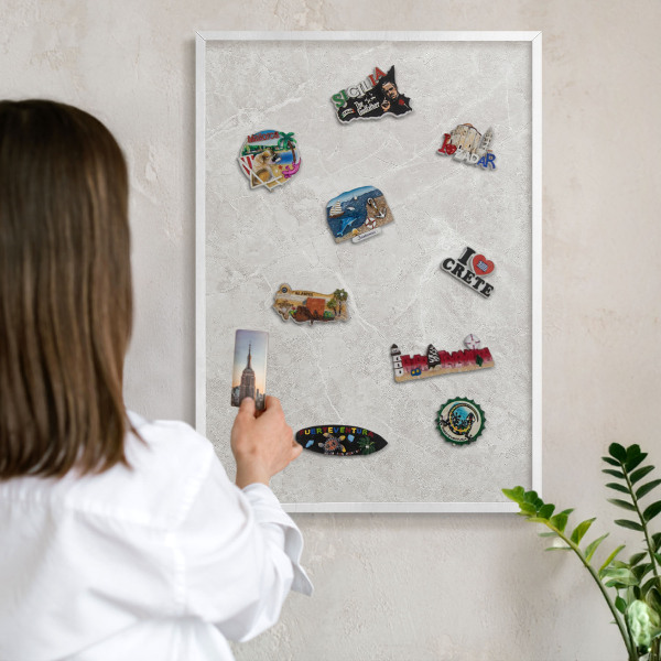 Wand-Magnettafel für Reisesouvenirs mit weißem Rahmen Grauer Marmor