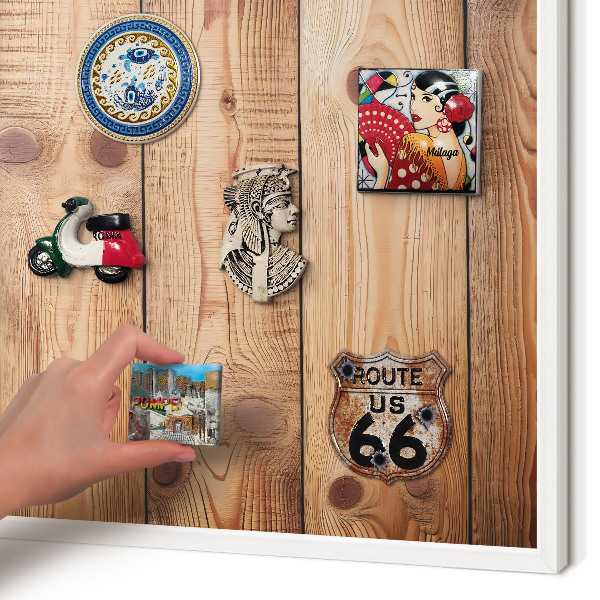 Wand-Magnettafel für Reisesouvenirs mit weißem Rahmen Holzbretter