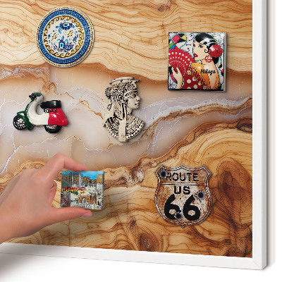 Wand-Magnettafel für Reisesouvenirs mit weißem Rahmen Eleganz aus Holz