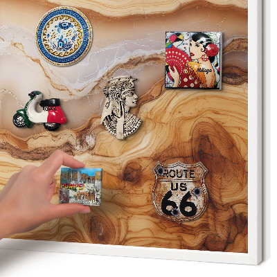 Wand-Magnettafel für Reisesouvenirs mit weißem Rahmen Eleganz aus Holz
