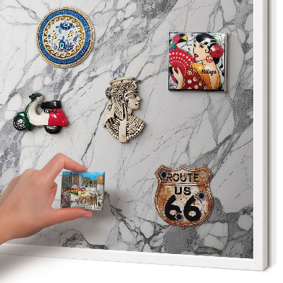 Magnettafel aus Metall für Souvenirs in weißem Rahmen Marmor-Eleganz