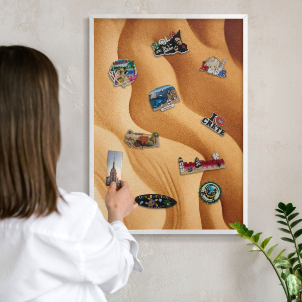 Wand-Magnettafel für Reisesouvenirs mit weißem Rahmen Sandwellen