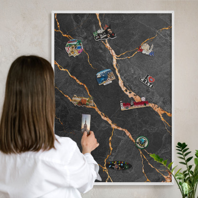 Wand-Magnettafel für Reisesouvenirs mit weißem Rahmen Marmorbänder