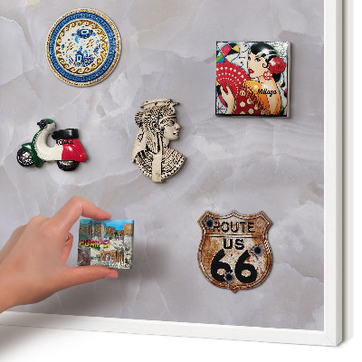 Wand-Magnettafel für Reisesouvenirs mit weißem Rahmen Graue Eleganz