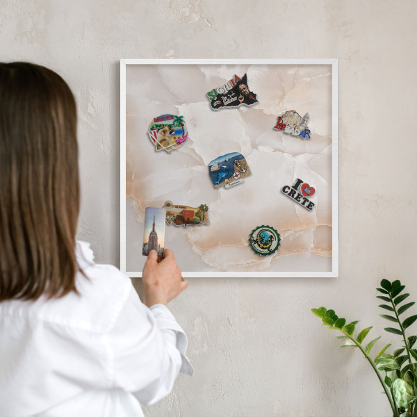 Magnettafel aus Metall für Souvenirs in weißem Rahmen Subtile Wellen