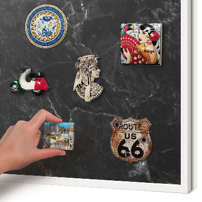 Magnettafel aus Metall für Souvenirs in weißem Rahmen Schwarzer Marmor